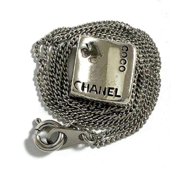 CHANEL Silver Necklace - Picture 4 of 10